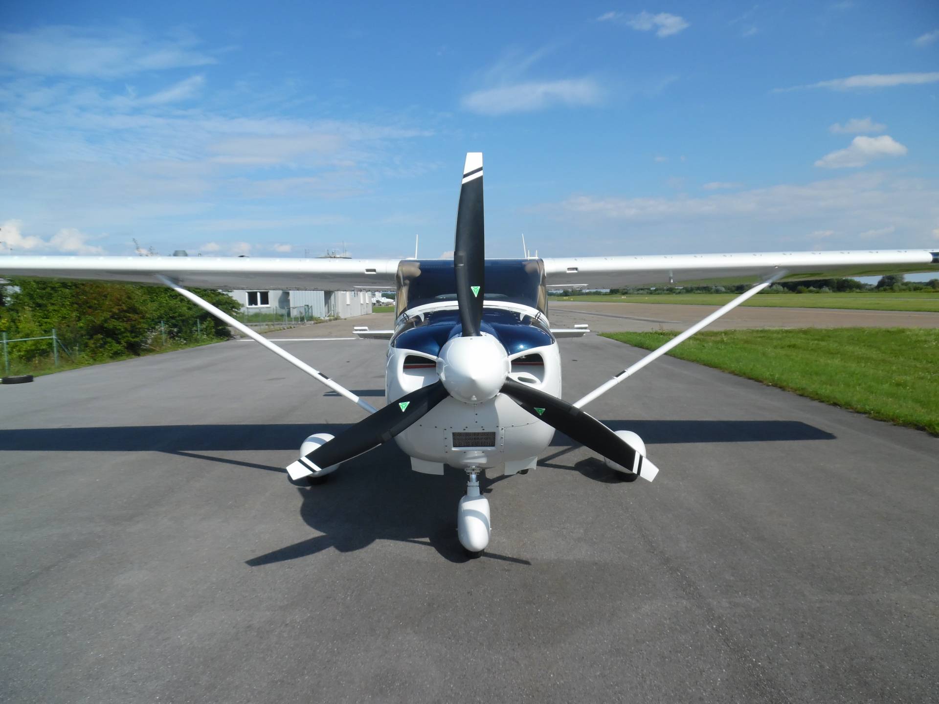 STC/stc_pic/cessna_t182.JPG